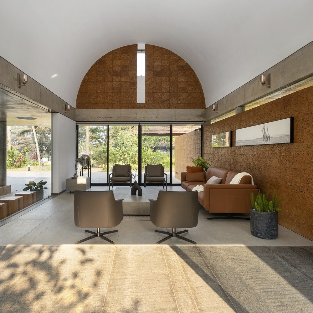 the-stoic-wall-residence-lijo-reny-architects_12