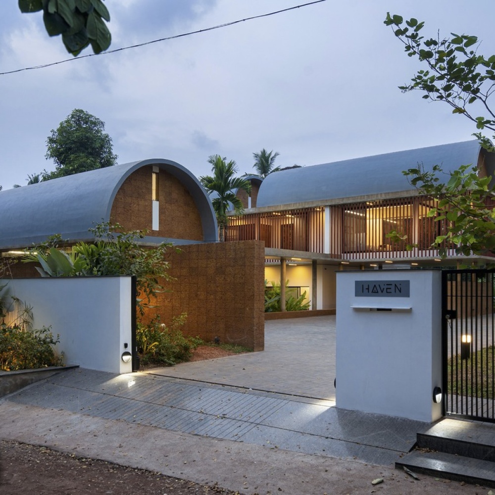 the-stoic-wall-residence-lijo-reny-architects_2