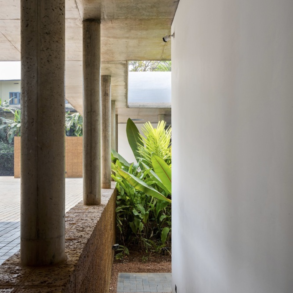 the-stoic-wall-residence-lijo-reny-architects_6