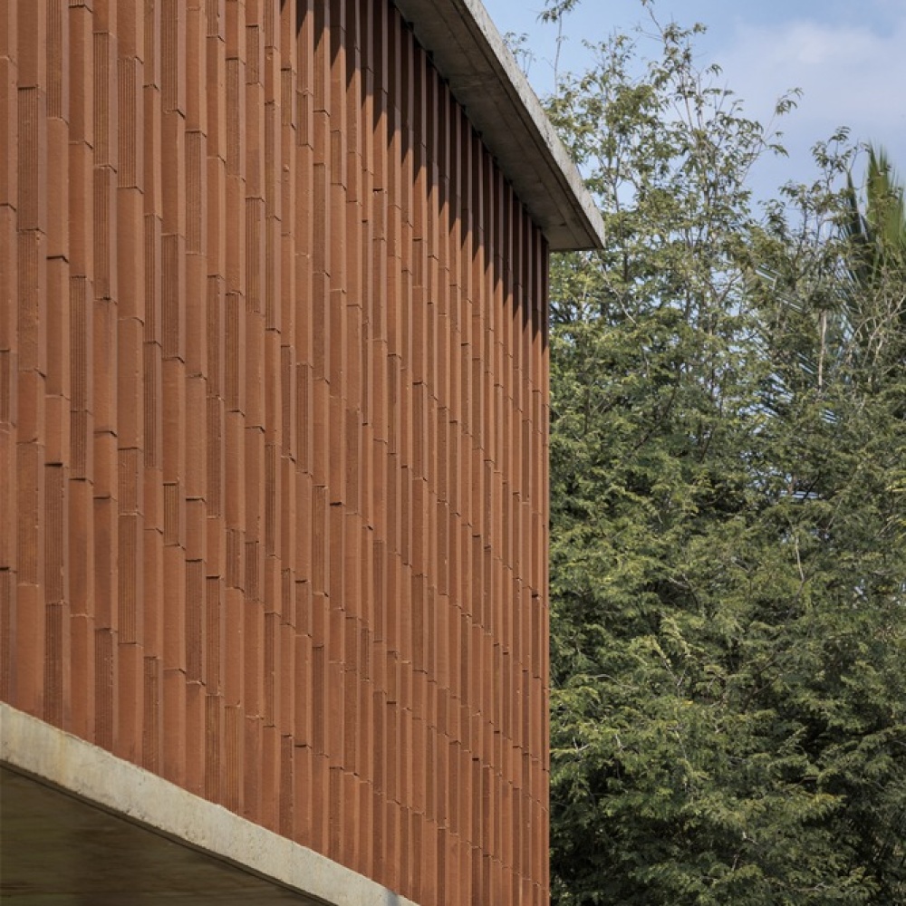 the-stoic-wall-residence-lijo-reny-architects_9